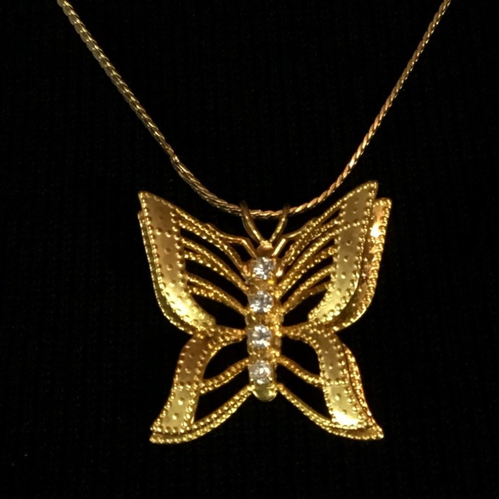 Goldtone Butterfly Necklace  (new)